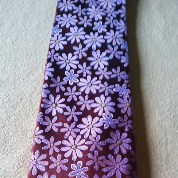 Necktie - Picture 2 of 4