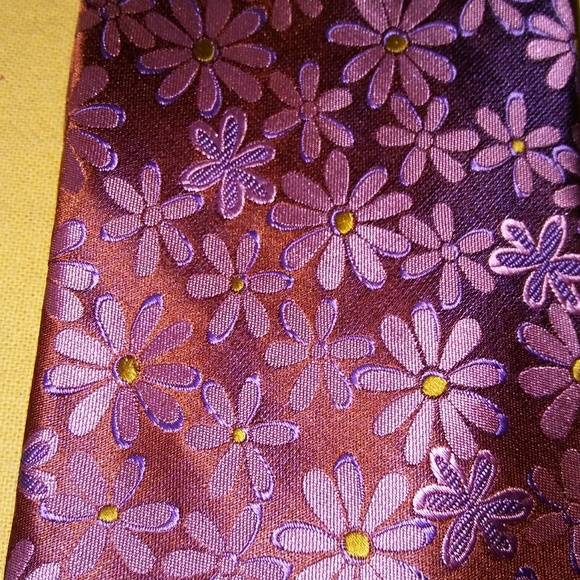 Necktie - Picture 3 of 4