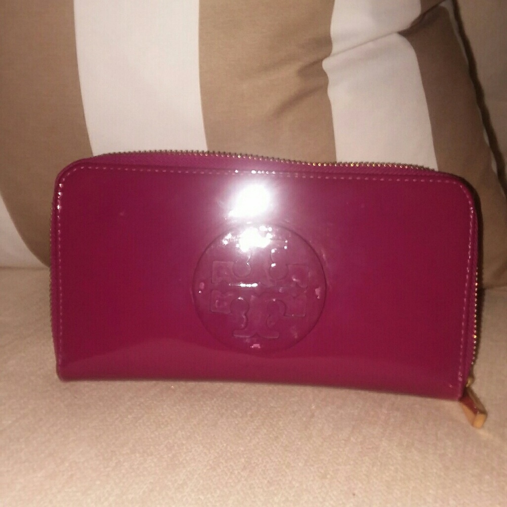 Authentic Tory Burch Wallet
