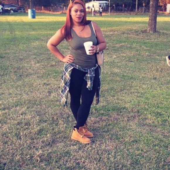 ππ½ Poshers! - Picture 3 of 4