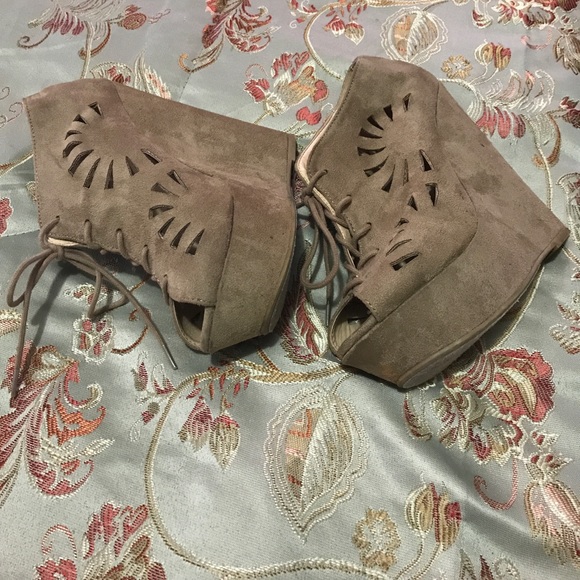 Wedges - Picture 2 of 3