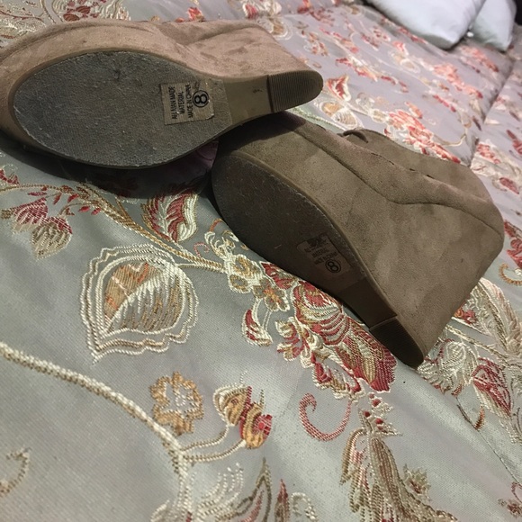 Wedges - Picture 3 of 3
