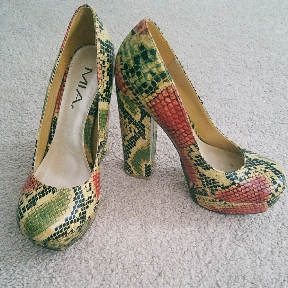 Platform MIA heels