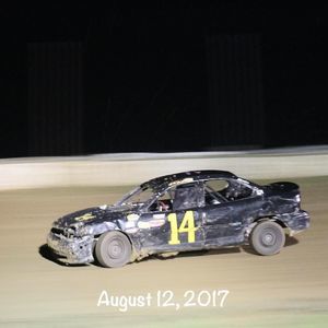 Meet your Posher, Dakota