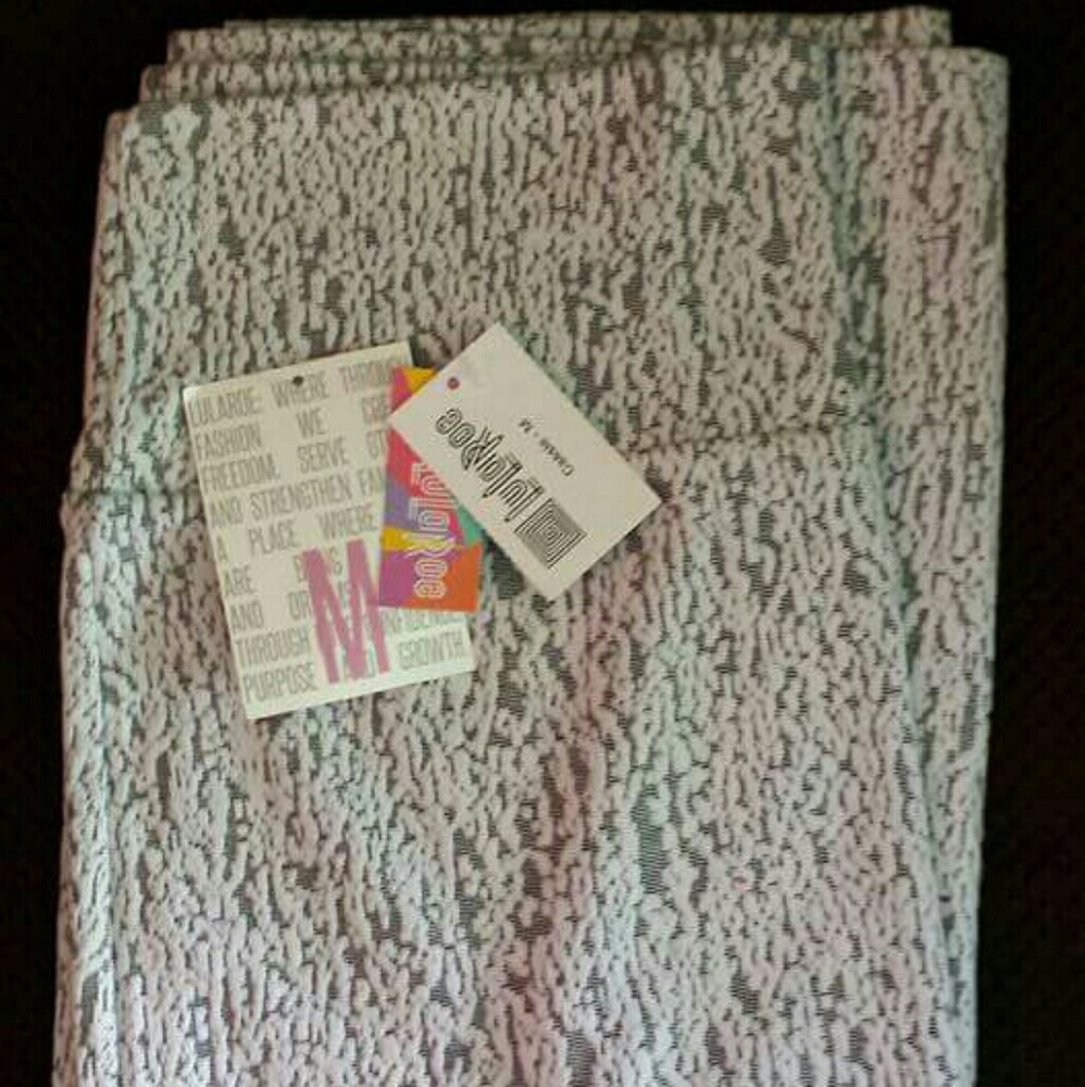 LULAROE CASSIE SKIRT