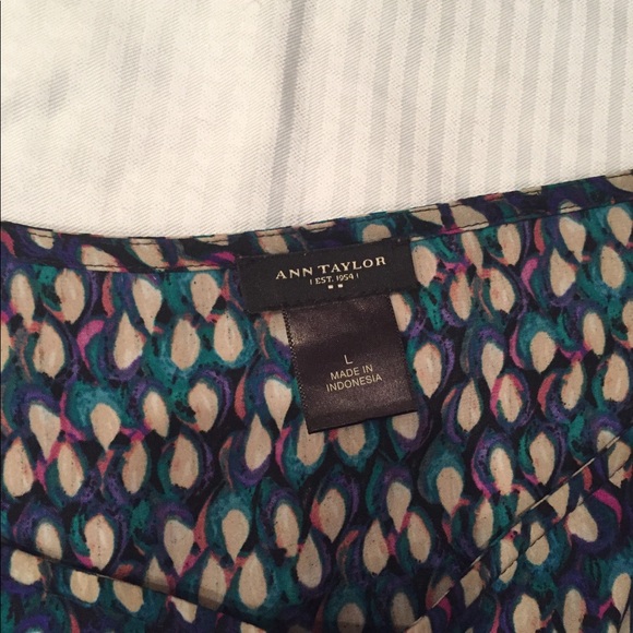 Ann Taylor long sleeve silk top - Picture 3 of 3
