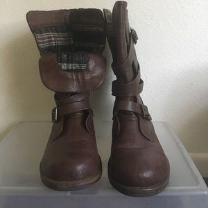 Brown boots size 7.5