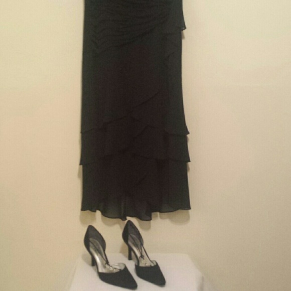 Sangria Layered Ruffle Dress - Picture 5 of 8