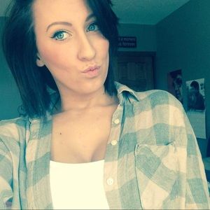 Meet your Posher, Cortney