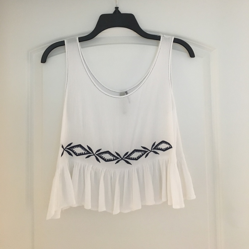 Cute crop top!