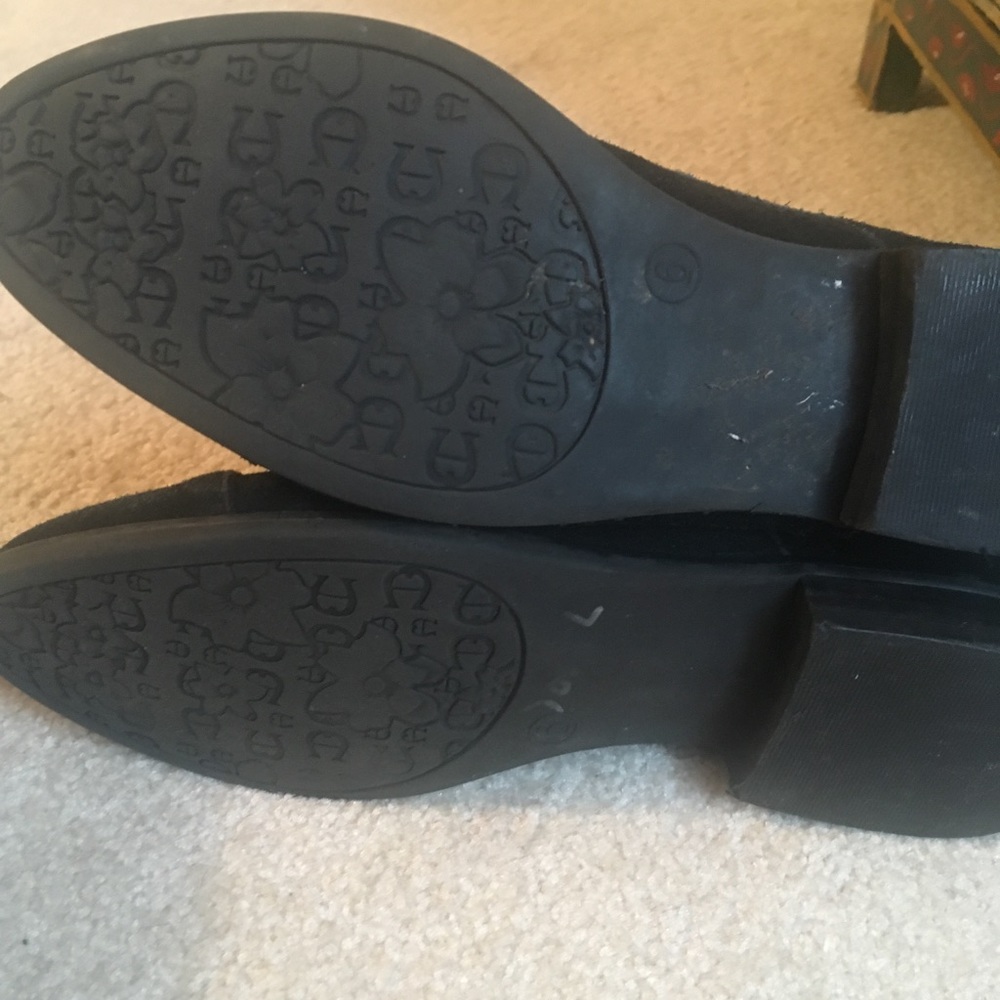 Black laced shoes