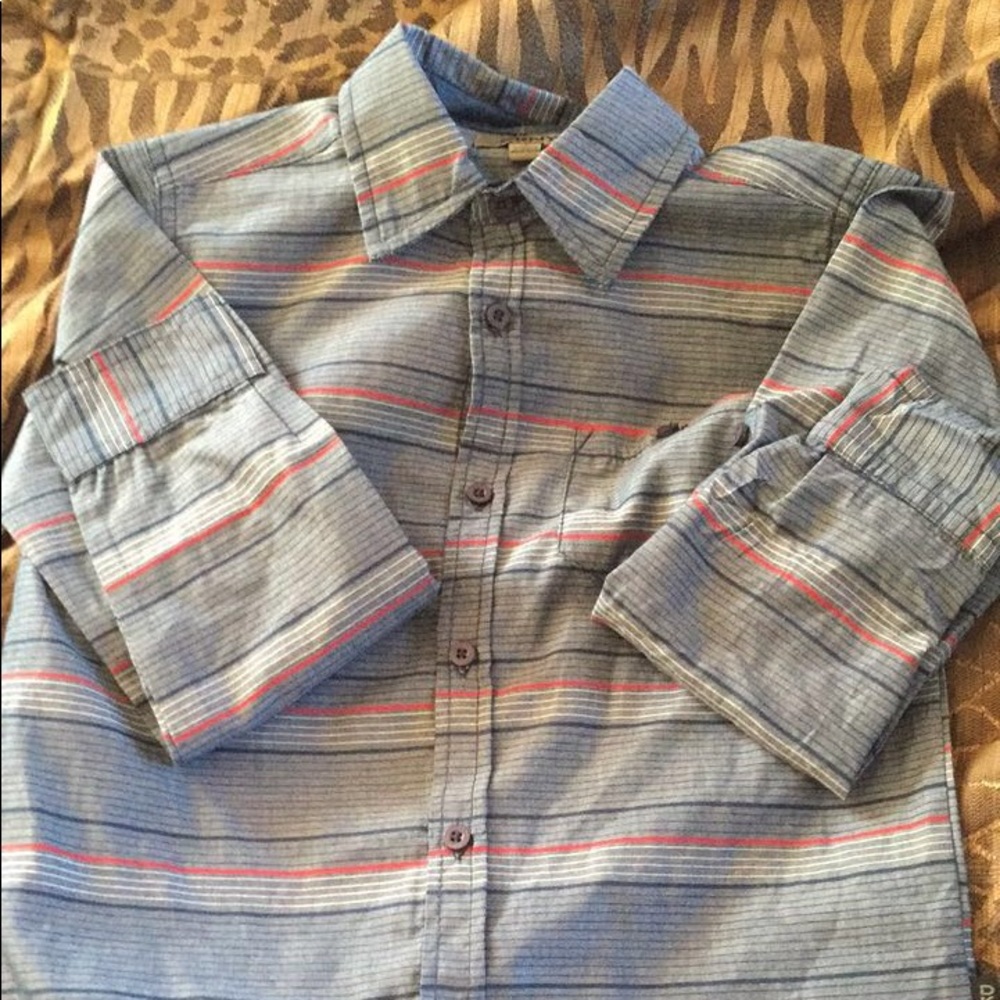 Boys dkny outfit NWOT. Too little for my son.