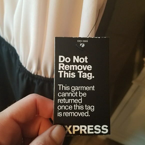 Express dress - Picture 4 of 4