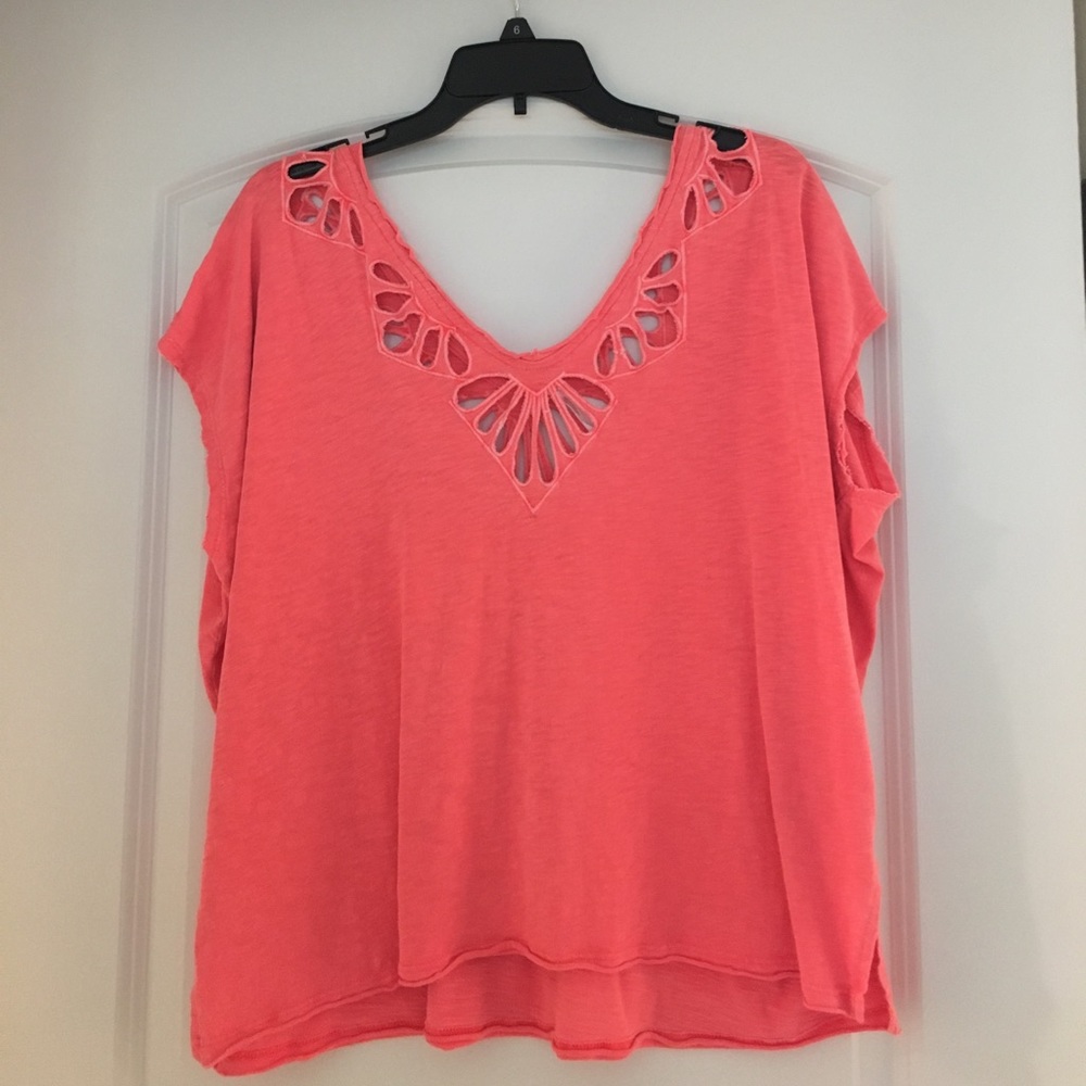 Fun coral top!