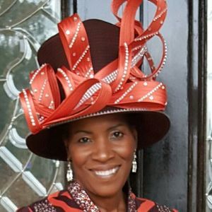 Meet your Posher, Montina