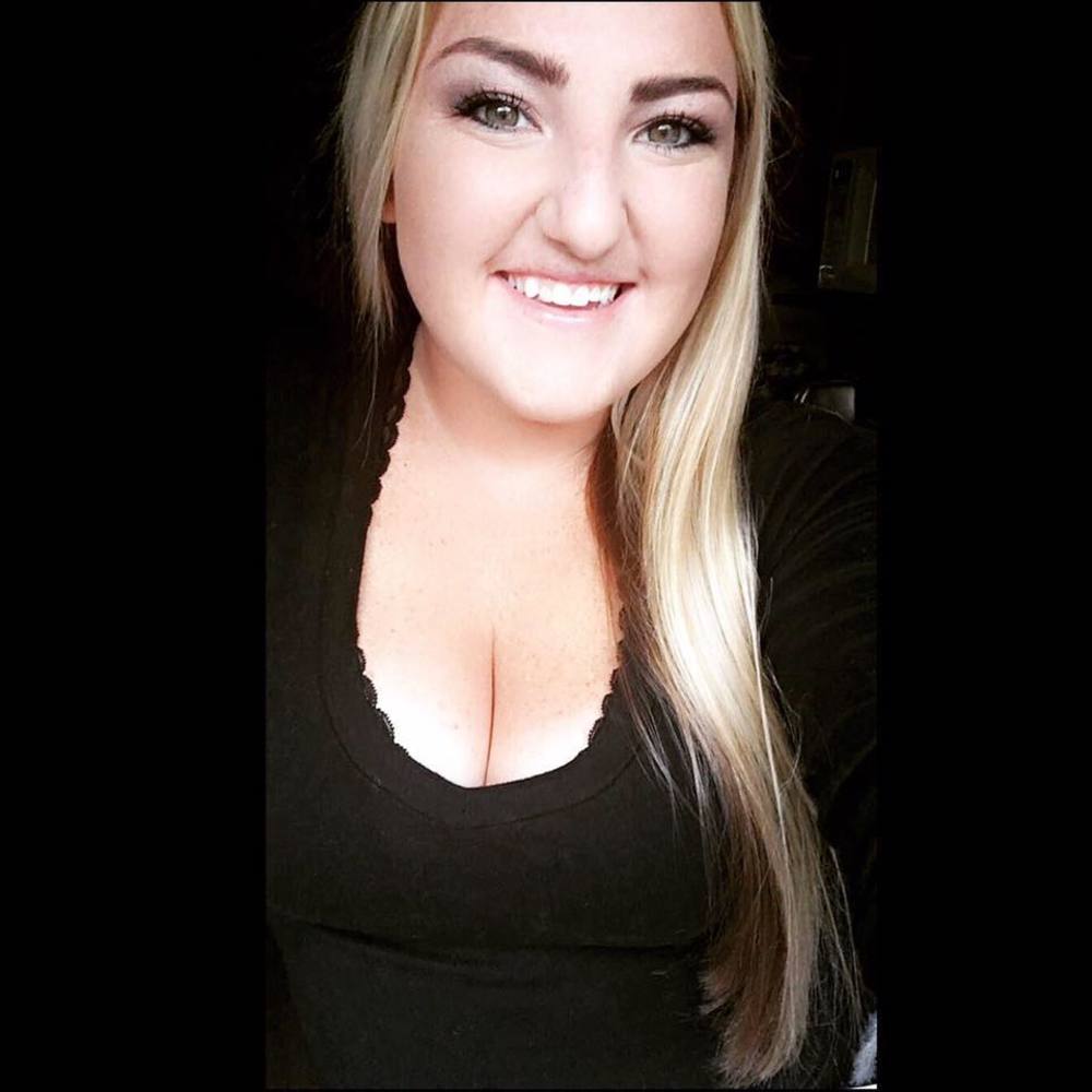 Meet your Posher, Bella