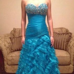 Blue prom dress!