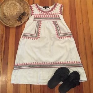 🔥Adorable Honey Punch embroidered dress!🔥