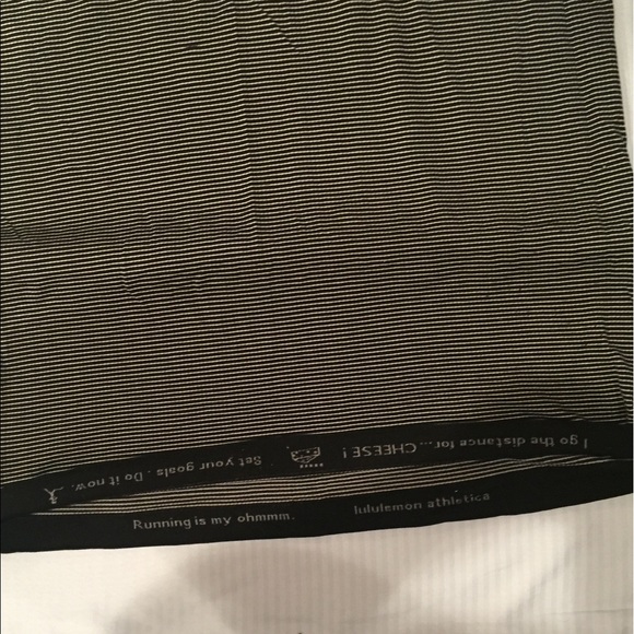 lululemon swiftly black and white striped tank - Picture 3 of 3