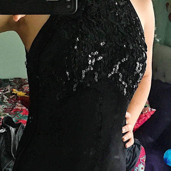 Black cache dress - Picture 3 of 4