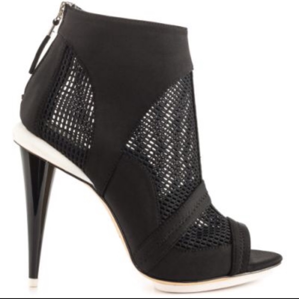 ♥️GX by Gwen Stefani Booties♥️