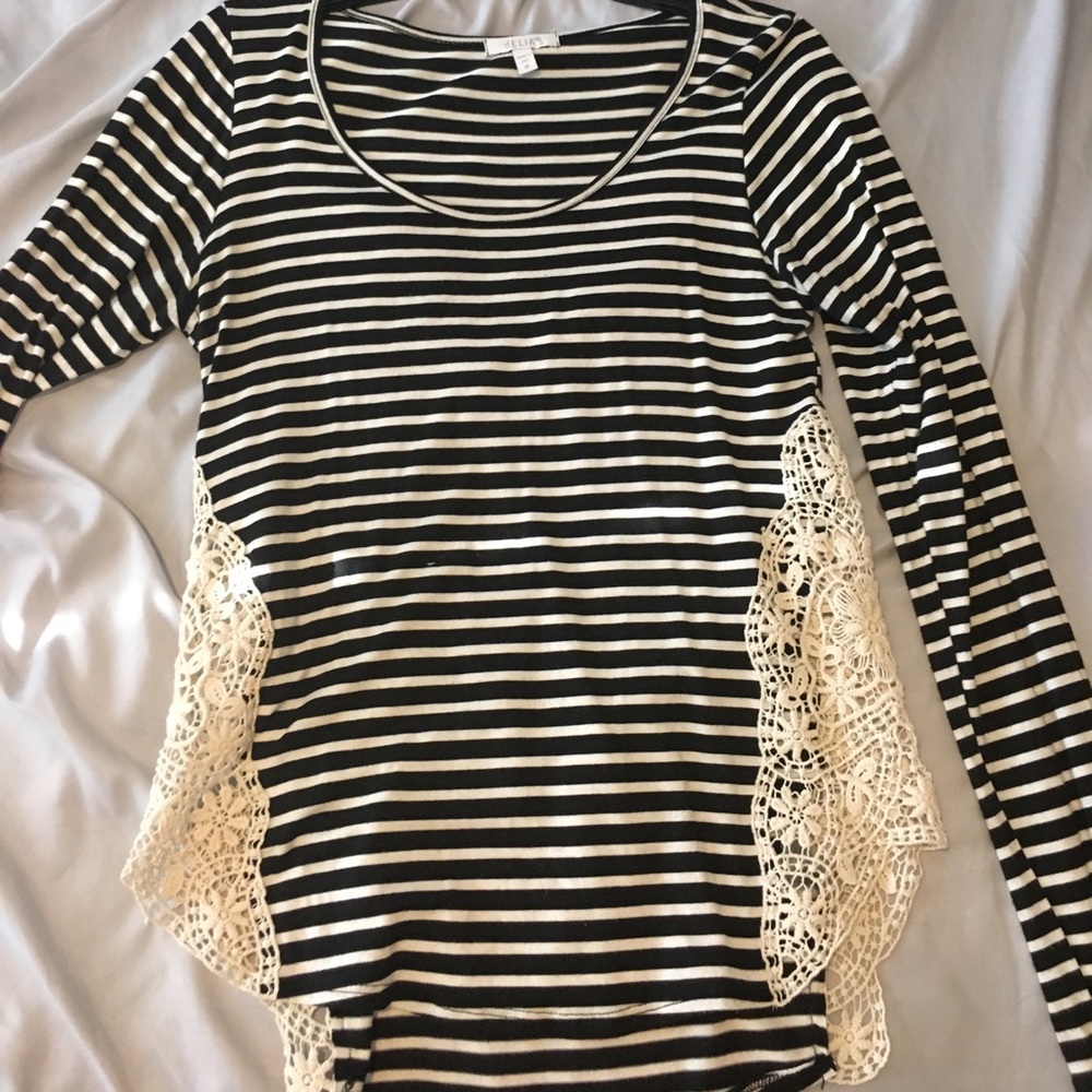 Black stripped shirt