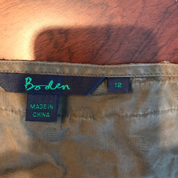 Boden brown top with ruffles trim - Picture 2 of 3