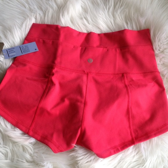 JUST IN✔️ Lululemon Wunder Short 2 NWT - Picture 4 of 6