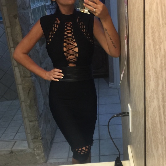 LAST ONE🔥REAL THICK HIGH QUALITY BANDAGE DRESS - Picture 2 of 8