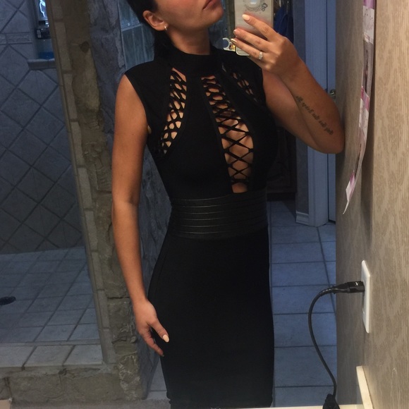 LAST ONE🔥REAL THICK HIGH QUALITY BANDAGE DRESS - Picture 3 of 8