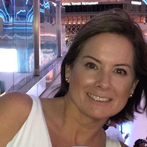 Meet your Posher, Adrienne