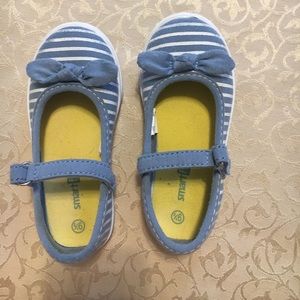 Smart fit, comfortable shoes for girls.