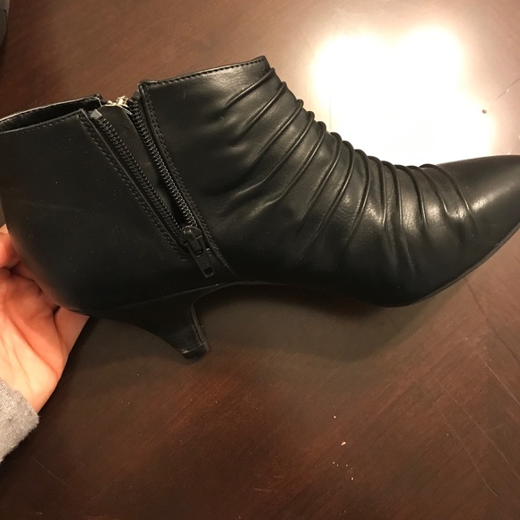 Black booties - Picture 2 of 6