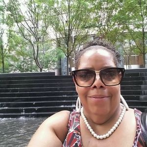 Meet your Posher, Robin