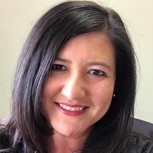 Meet your Posher, Itza