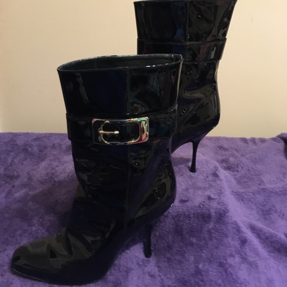Gucci Black Patent Leather Ankle Boots - Picture 7 of 8