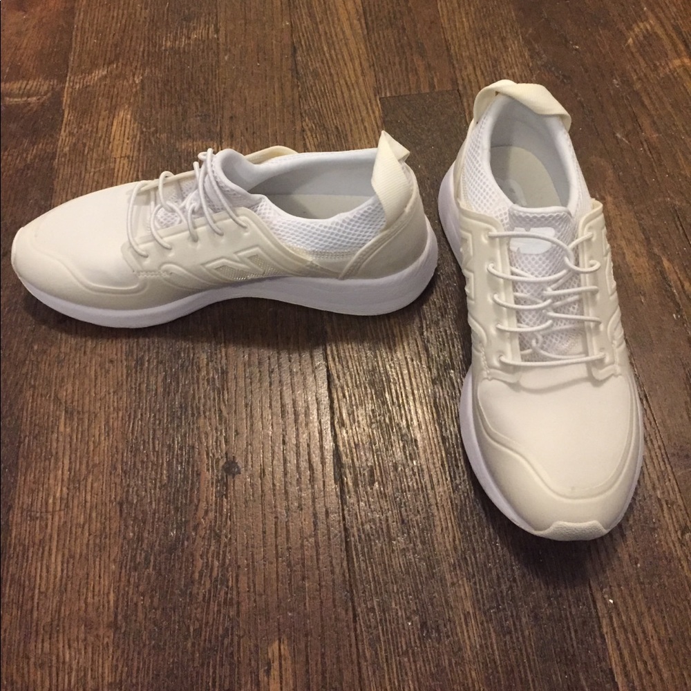 New Balance lifestyle sneaker