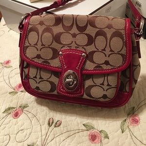 Small coach handbag