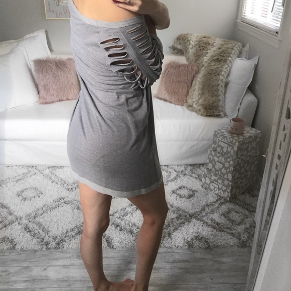 Off Shoulder Tunic - Picture 3 of 3