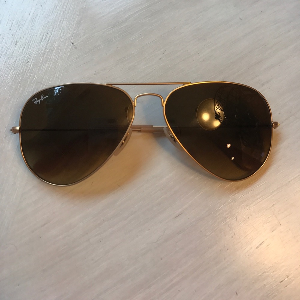 Brown Classic Ray-Ban Aviators