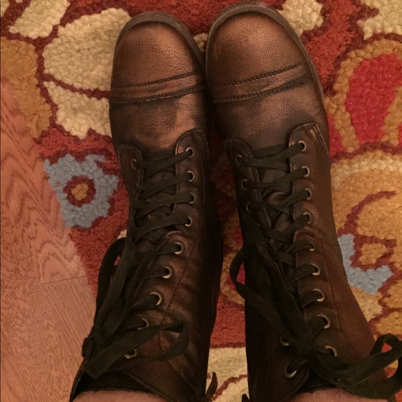 Boots - Picture 3 of 4