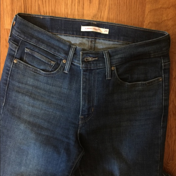 Levi's Slimming Straight 29x29 - Picture 3 of 3