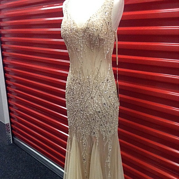 NEW Gown Party Prom Long Evening Dress Beige Ivor - Picture 7 of 7