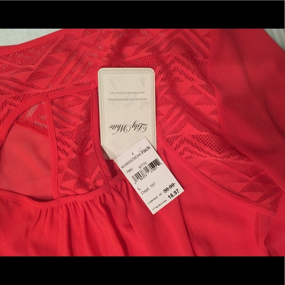 NWT Lily White red blouse with lace detailing - Picture 3 of 3