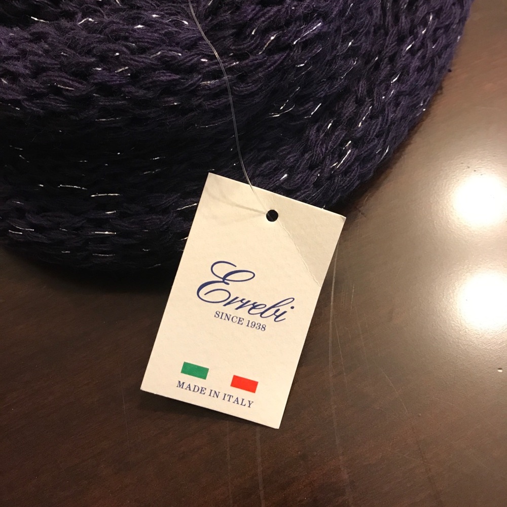 Purple scarf - Picture 3 of 4