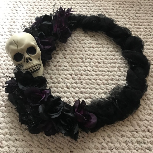 Wreaths ranging from 30-40$ - Picture 4 of 6