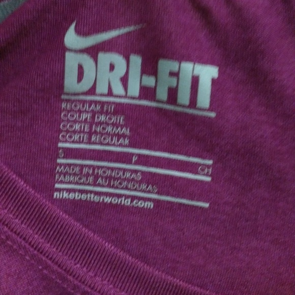 SoldDry Fit Nike size S - Picture 3 of 4