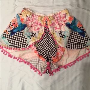 Tobi multi-pattern elastic waist short w/ pompoms