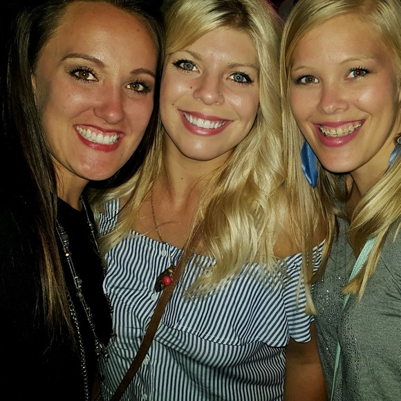 Meet your Posher, Cassie - Picture 1 of 1