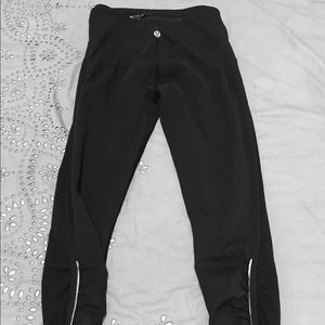 lululemon Luxtreme BLK tight *size 4 Reflective